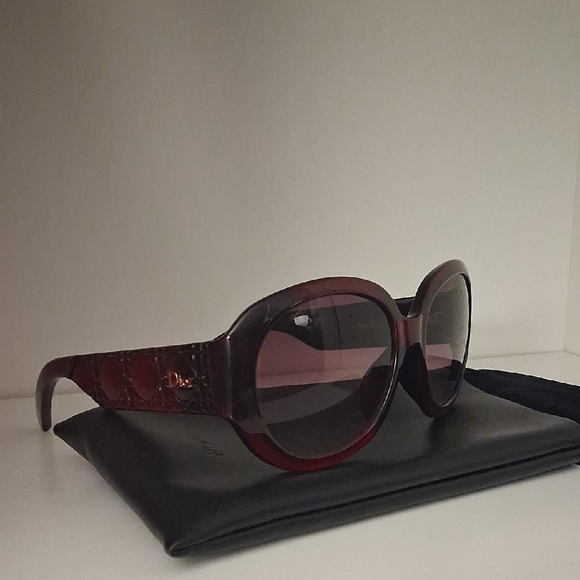 Vintage Dior Women's Sunglasses - Ombre Style  Rich Burgundy - Picture 1 of 9